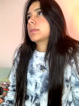 GabyButtler1 online show from 10-16-25, 12:00