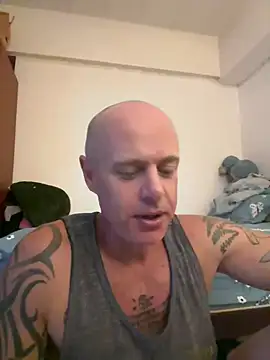 luv2masterb8247 online show from 12-03-24, 05:20