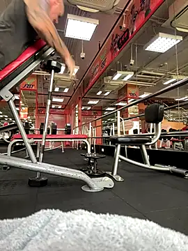 luv2masterb8247 online show from 12-04-24, 02:09