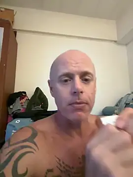 luv2masterb8247 online show from 12-13-24, 07:25