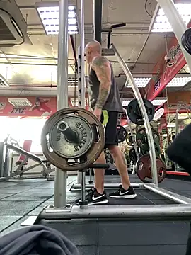 luv2masterb8247 online show from 12-20-24, 02:08