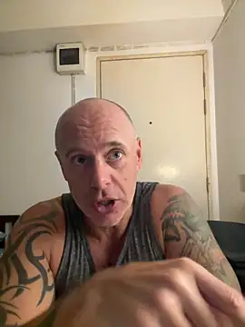 luv2masterb8247 online show from 12-21-24, 05:14