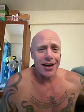 luv2masterb8247 online show from 01-06-25, 06:25