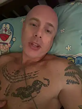 luv2masterb8247 online show from 01-07-25, 12:45