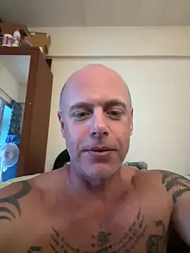 luv2masterb8247 online show from 01-10-25, 07:14