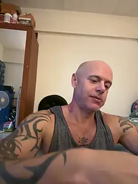 luv2masterb8247 online show from 01-22-25, 04:23