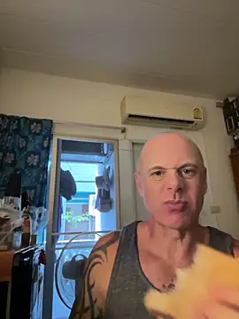 luv2masterb8247 online show from 01-27-25, 04:30