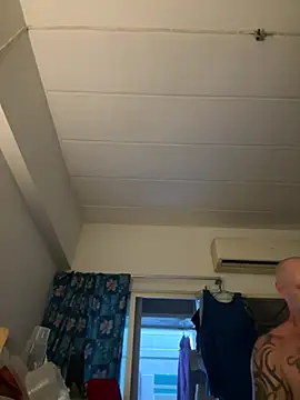 luv2masterb8247 online show from 01-30-25, 04:16