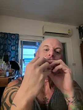 luv2masterb8247 online show from 02-04-25, 04:26