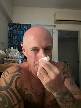 luv2masterb8247 online show from 02-07-25, 07:29