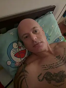 luv2masterb8247 online show from 02-11-25, 12:38