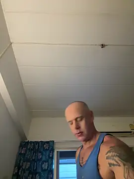 luv2masterb8247 online show from 02-13-25, 04:22