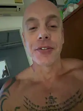 luv2masterb8247 online show from 02-17-25, 07:15