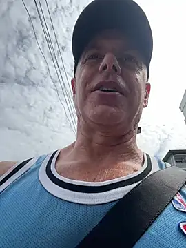 luv2masterb8247 online show from 02-26-25, 03:42