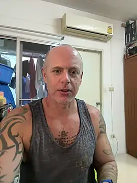 luv2masterb8247 online show from 03-05-25, 05:07