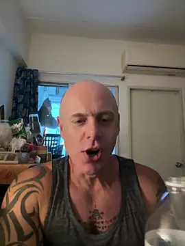 luv2masterb8247 online show from 03-10-25, 05:11