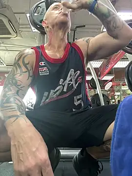 luv2masterb8247 online show from 03-12-25, 02:09