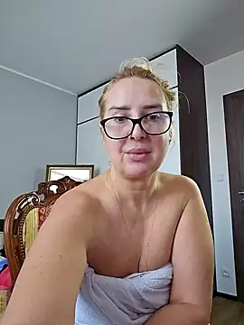 Snapshot of MariaRichi_ chatting on 03-16-25, 07:59 MariaRichi  online show from 03-16-25, 07:59