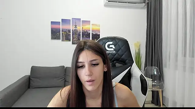 Kimi Ivy online show from 10-16-25, 04:24