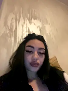 Gya Rue online show from 12-19-25, 08:49