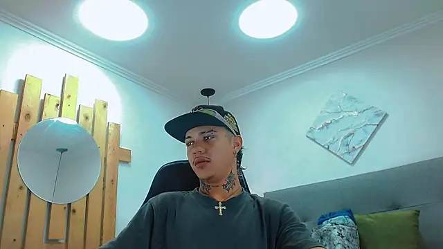 HannibalLester online show from 03-14-25, 04:32