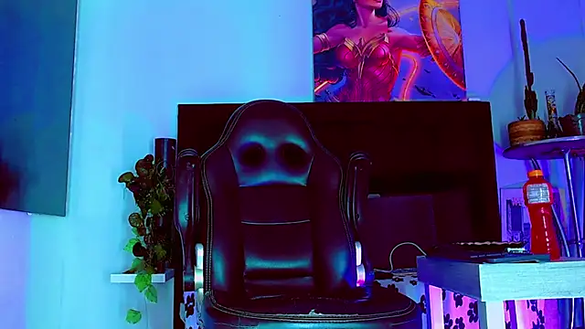 HannibalLester online show from 11-27-25, 04:36