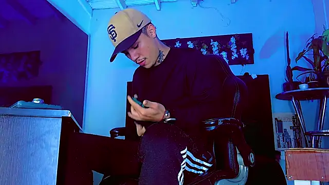 HannibalLester online show from 02-24-26, 04:32