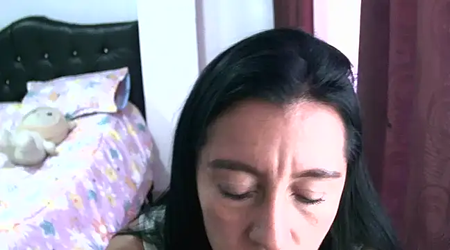 Snapshot of hailey85 chatting on 02-16-25, 09:48 hailey85 online show from 02-16-25, 09:48