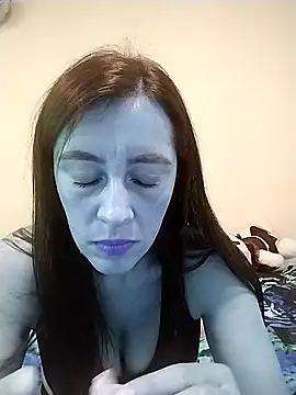Snapshot of hailey85 chatting on 03-20-25, 07:35 hailey85 online show from 03-20-25, 07:35