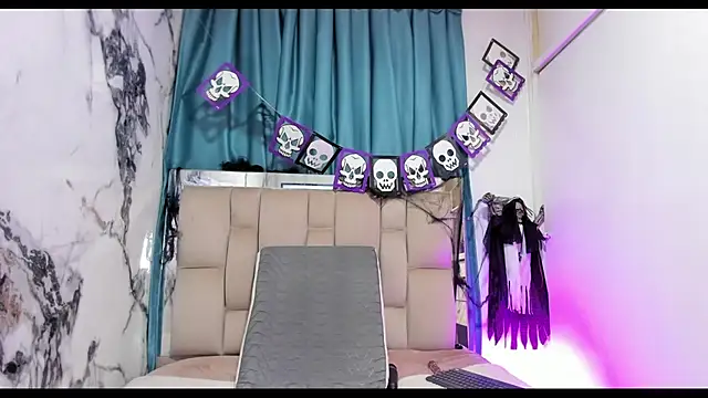 dafne queenn online show from 11-02-25, 12:29