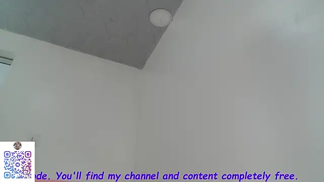 Snapshot of Full_Fist chatting on 10-15-25, 02:06 Full Fist online show from 10-15-25, 02:06