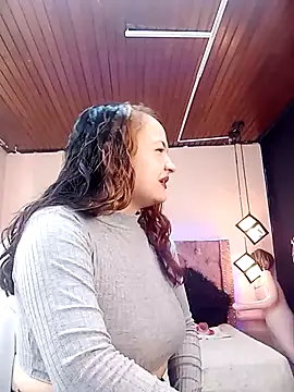 Snapshot of Naiara_Sex_ chatting on 12-14-24, 02:53 Naiara Sex  online show from 12-14-24, 02:53