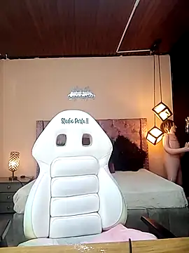 Snapshot of Naiara_Sex_ chatting on 12-15-24, 02:16 Naiara Sex  online show from 12-15-24, 02:16