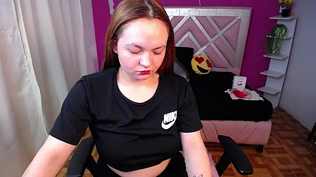 Snapshot of Naiara_Sex_ chatting on 01-02-25, 01:30 Naiara Sex  online show from 01-02-25, 01:30