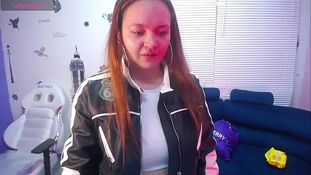 Snapshot of Naiara_Sex_ chatting on 03-08-25, 01:25 Naiara Sex  online show from 03-08-25, 01:25