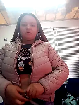 Snapshot of Naiara_Sex_ chatting on 03-10-25, 06:45 Naiara Sex  online show from 03-10-25, 06:45