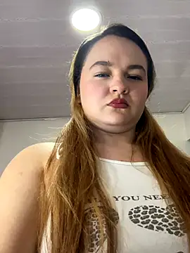 Snapshot of Naiara_Sex_ chatting on 10-28-25, 11:29 Naiara Sex  online show from 10-28-25, 11:29