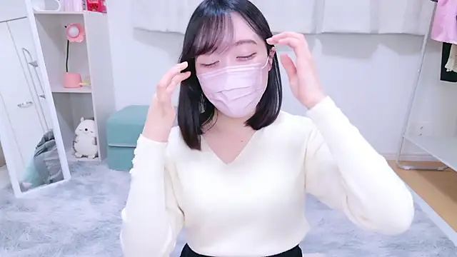 Snapshot of Yurie_ chatting on 12-07-24, 02:09 Yurie  online show from 12-07-24, 02:09