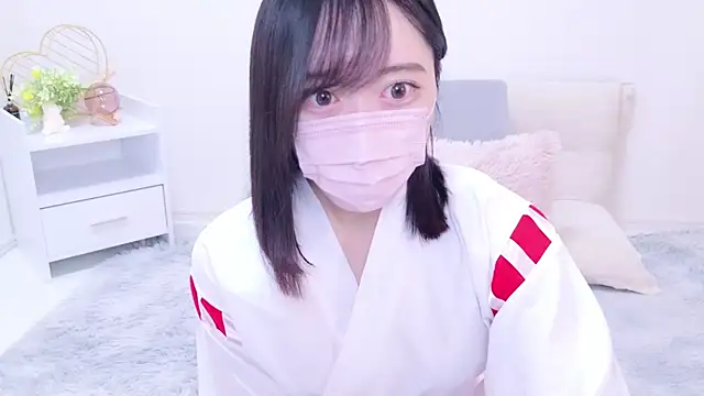 Snapshot of Yurie_ chatting on 12-30-24, 02:09 Yurie  online show from 12-30-24, 02:09