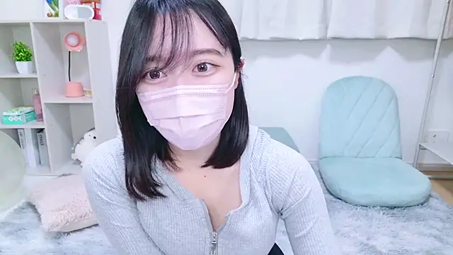 Snapshot of Yurie_ chatting on 01-25-25, 02:58 Yurie  online show from 01-25-25, 02:58