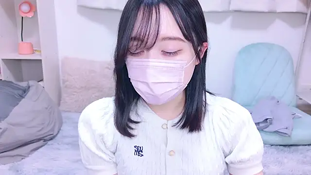 Snapshot of Yurie_ chatting on 02-09-25, 06:22 Yurie  online show from 02-09-25, 06:22