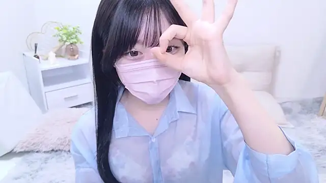 Snapshot of Yurie_ chatting on 03-12-25, 04:02 Yurie  online show from 03-12-25, 04:02