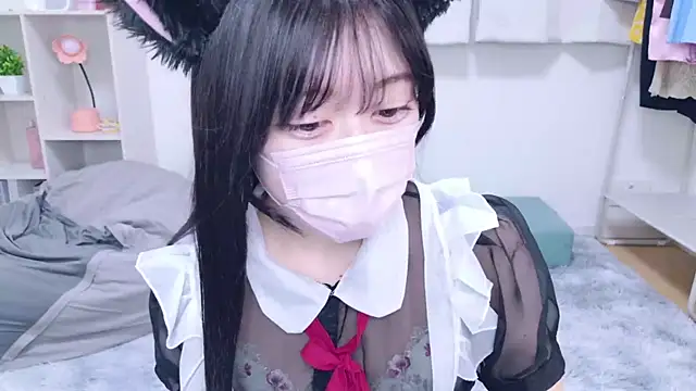 Snapshot of Yurie_ chatting on 03-21-25, 11:22 Yurie  online show from 03-21-25, 11:22