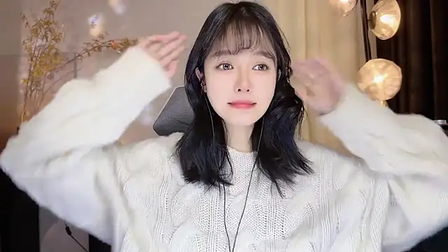 xiaodaibabyy online show from 01-06-25, 11:18