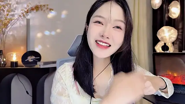 xiaodaibabyy online show from 02-14-25, 02:12