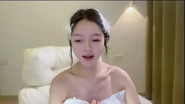 xiaodaibabyy online show from 10-28-25, 01:25