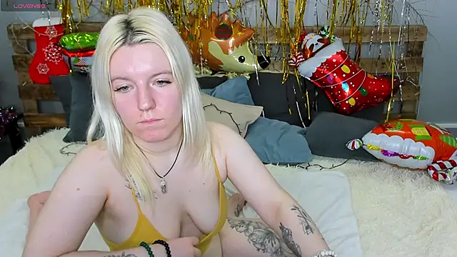 Snapshot of Baiambel_Mi chatting on 01-03-25, 12:52 Baiambel Mi online show from 01-03-25, 12:52