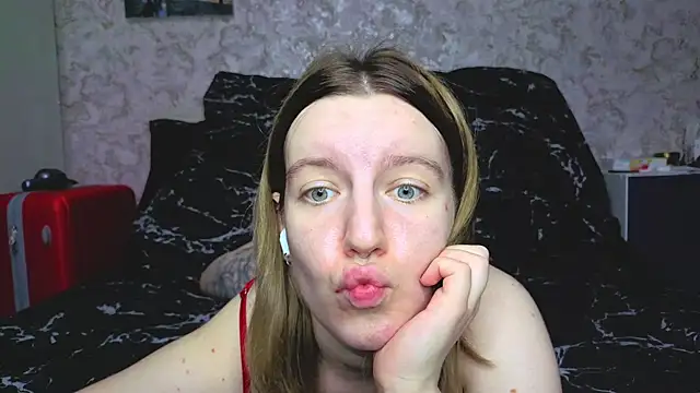 Snapshot of Baiambel_Mi chatting on 11-26-25, 03:35 Baiambel Mi online show from 11-26-25, 03:35