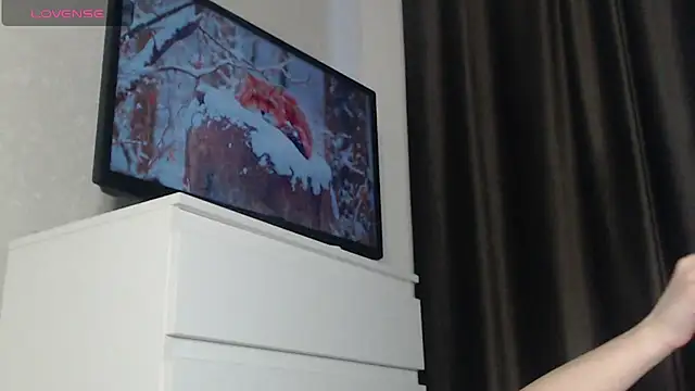 -LauraGold- online show from 02-26-25, 08:00