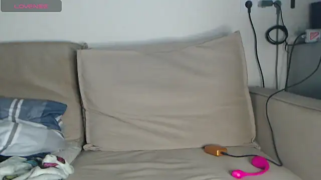 -LauraGold- online show from 03-05-25, 01:21